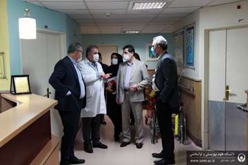 بازدید رئیس دانشگاه از بیمارستان رفیده